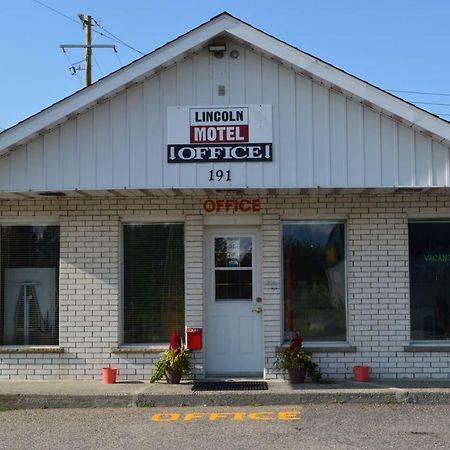Lincoln Motel Sturgeon Falls Buitenkant foto