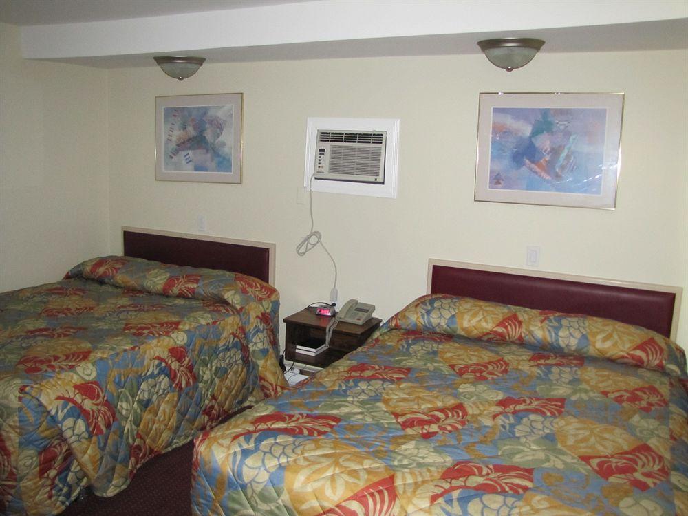 Lincoln Motel Sturgeon Falls Buitenkant foto