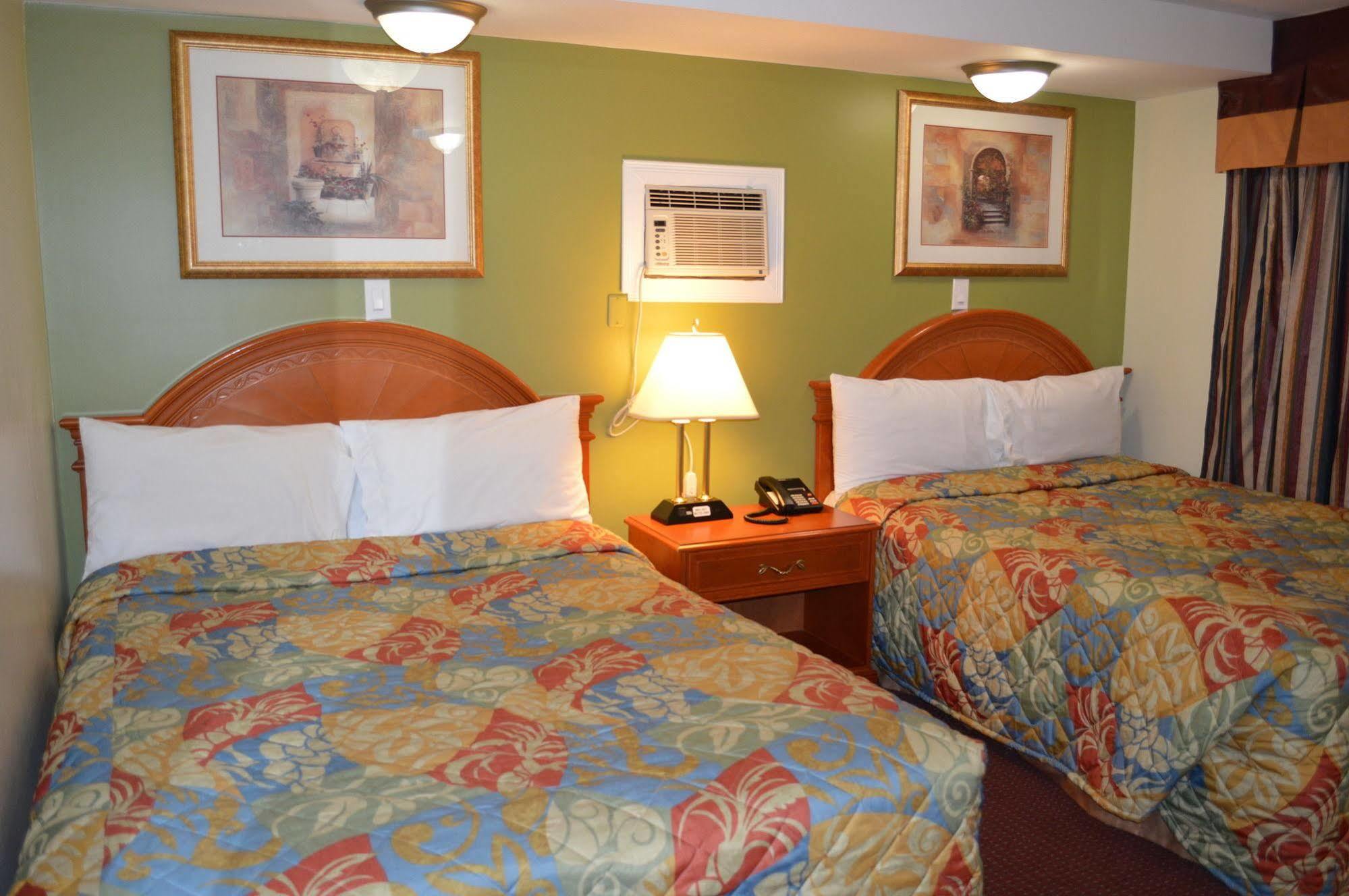 Lincoln Motel Sturgeon Falls Buitenkant foto