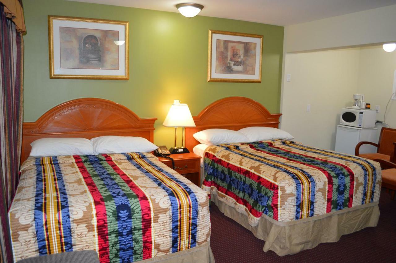 Lincoln Motel Sturgeon Falls Buitenkant foto